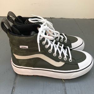 Brand New!! Vans All weather MTE